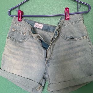 Gap Sexy Boyfriend Jean Cut offs